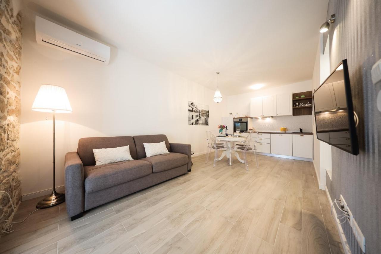 Pavle'S Apartment Zadar Ngoại thất bức ảnh