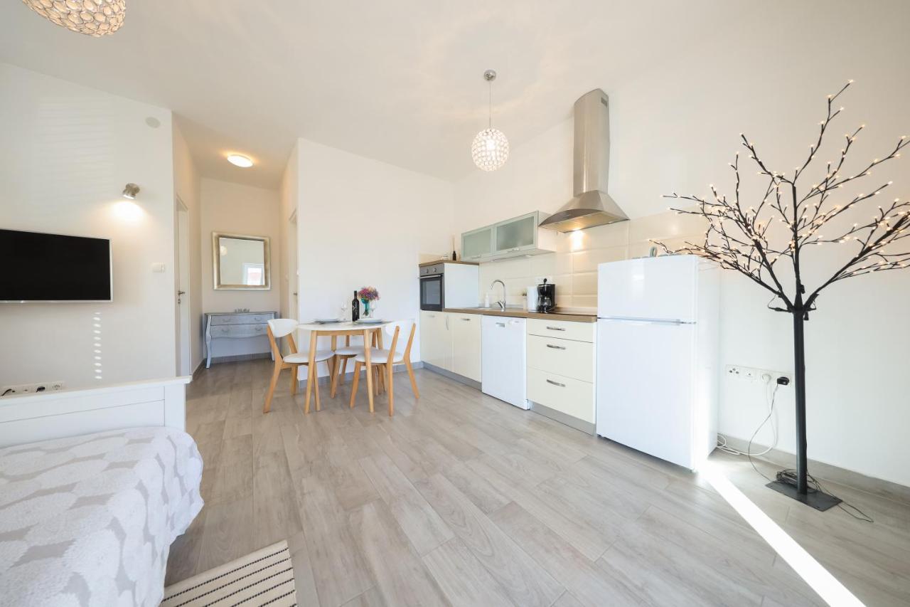 Pavle'S Apartment Zadar Ngoại thất bức ảnh